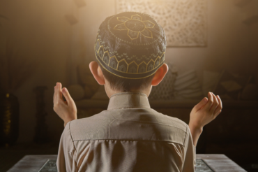 Consistency in The Good,  Following The Sunnah